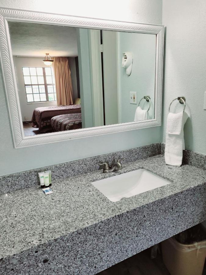 Best Price Motel & Suites Orange Luaran gambar